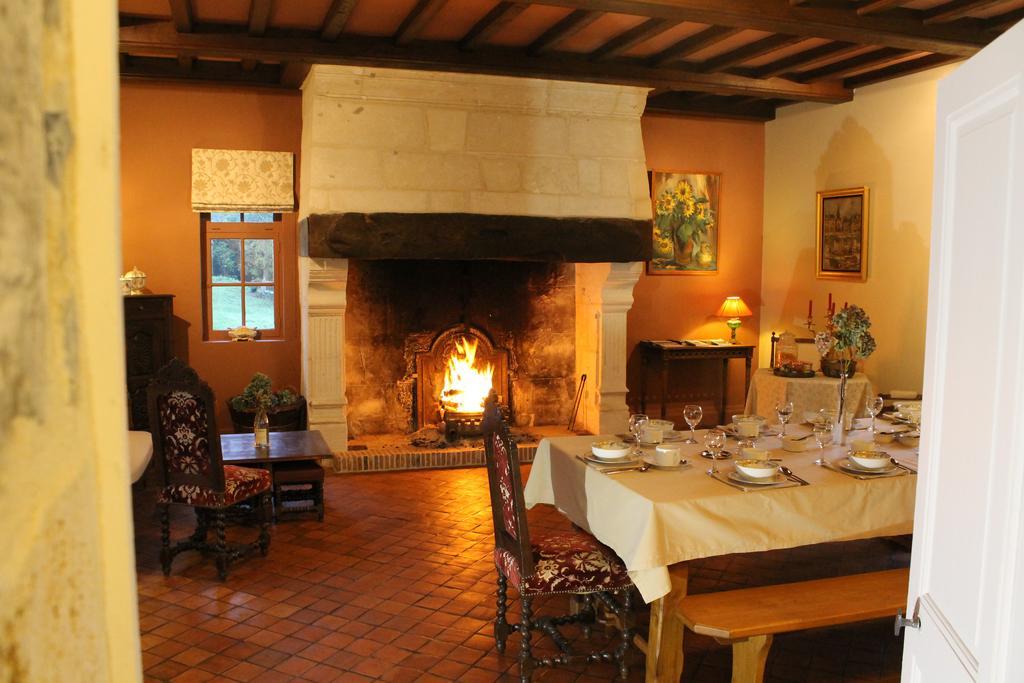 Manoir De La Guerie Bed & Breakfast Ablon Стая снимка