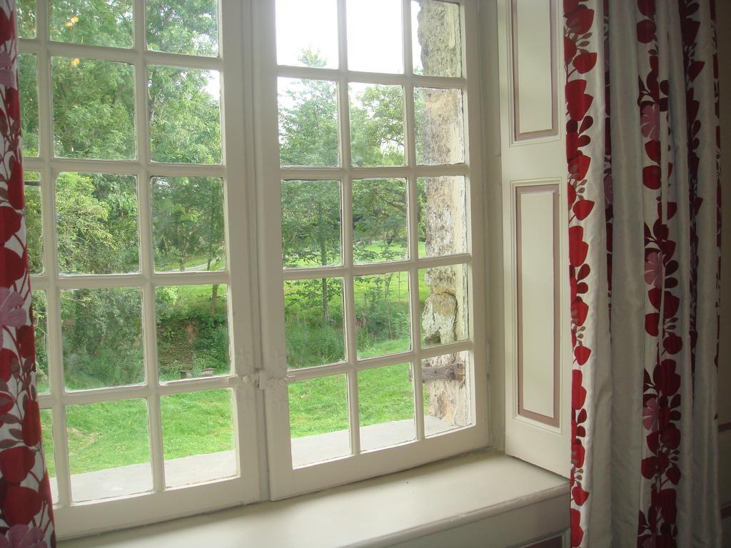 Manoir De La Guerie Bed & Breakfast Ablon Стая снимка
